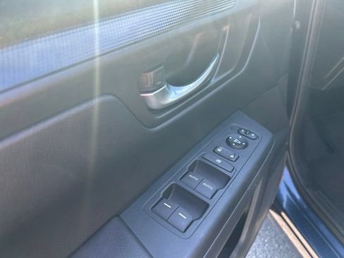Used 2024 Honda CR-V EX image 19