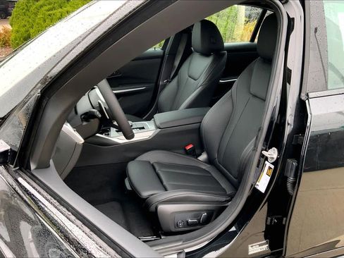 New 2026 BMW 330i Sedan w/ M Sport Package image 9