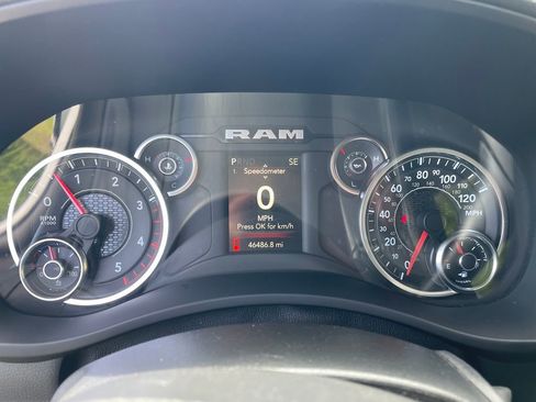 Used 2024 RAM 3500 Big Horn AWD/4WD image 14