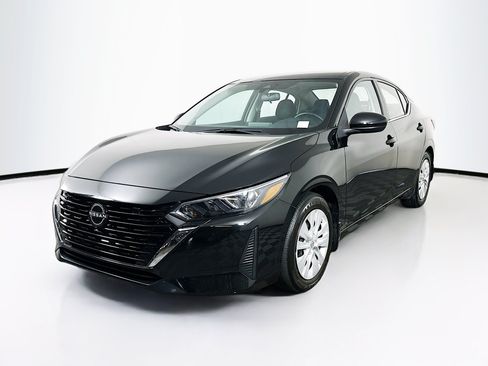 Used 2025 Nissan Sentra S FWD image 3