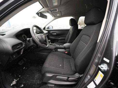 New 2026 Honda HR-V LX image 9