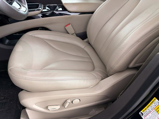 Certified 2022 Lincoln Nautilus FWD w/ Premium Package image 20