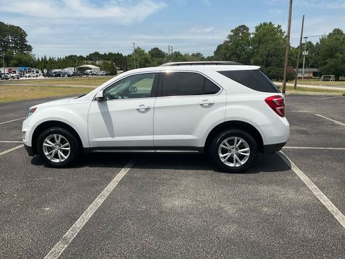 Used 2017 Chevrolet Equinox LT w/ Convenience Package FWD image 11