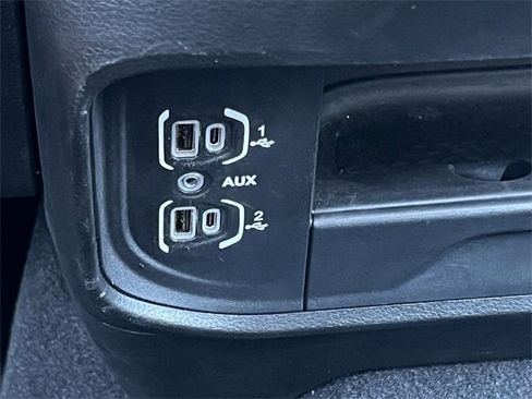 Used 2024 RAM 2500 Big Horn w/ Night Edition image 30