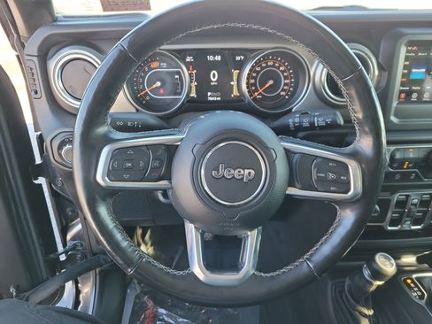 Used 2020 Jeep Wrangler Unlimited Sahara w/ Cold Weather Group image 21