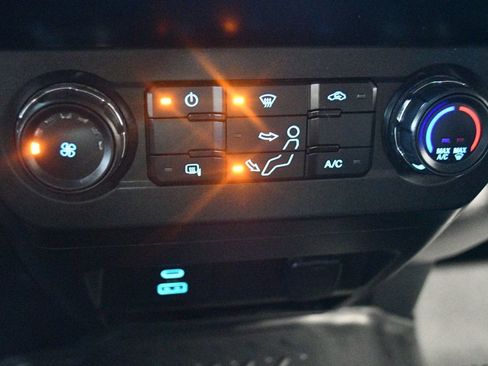 Used 2020 Ford F250 XLT w/ Snow Plow Prep Package image 60