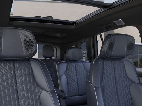 New 2026 Cadillac Vistiq Premium Luxury image 24