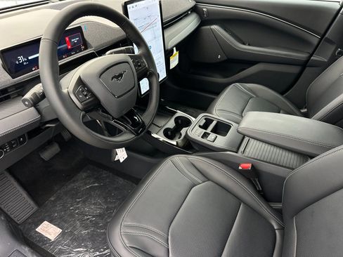 New 2025 Ford Mustang Mach-E Premium image 10
