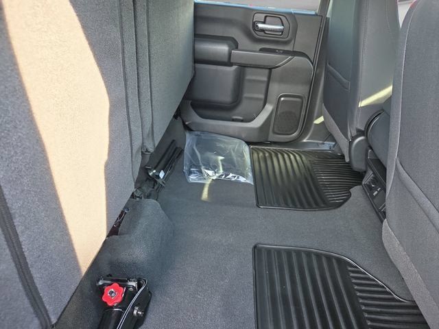 New 2026 Chevrolet Silverado 2500 Custom w/ Custom Value Package AWD/4WD image 28