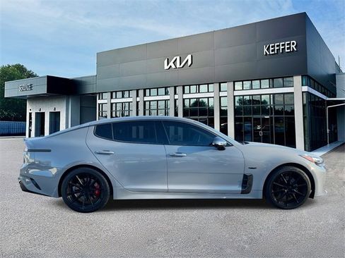 Certified 2023 Kia Stinger GT2 image 9