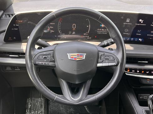 Used 2024 Cadillac XT4 Premium Luxury AWD/4WD image 11