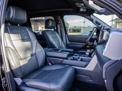 Used 2025 Toyota Tundra Limited image 20