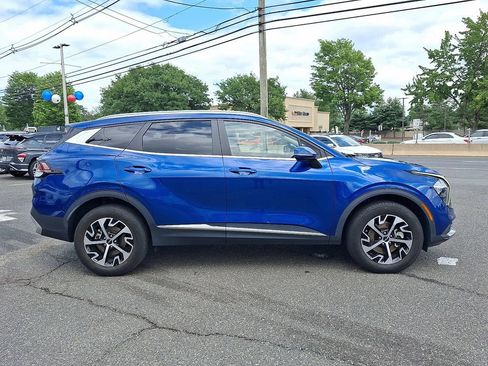 Used 2023 Kia Sportage EX AWD/4WD image 8