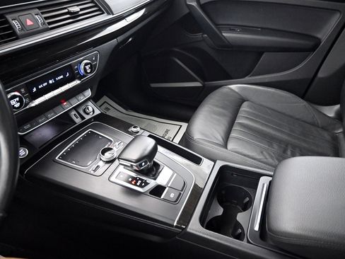 Used 2018 Audi Q5 2.0T Premium Plus w/ Premium Plus Package image 15