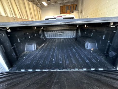 Used 2021 Chevrolet Silverado 1500 LT Trail Boss w/ Convenience Package II image 24