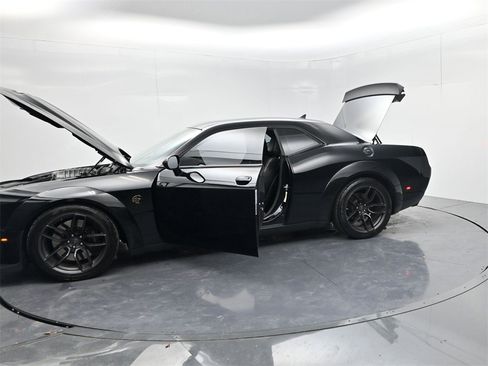 Used 2019 Dodge Challenger SRT Hellcat w/ Widebody Package image 53