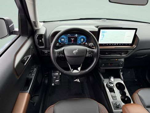 Certified 2025 Ford Bronco Sport Outer Banks w/ Outer Banks Tech Package+ AWD/4WD image 6