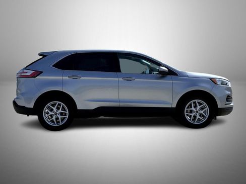 Used 2024 Ford Edge SEL image 4