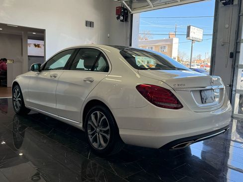 Used 2015 Mercedes-Benz C 300 4MATIC Sedan image 4