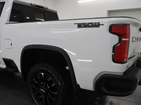 Used 2025 Chevrolet Silverado 2500 LT w/ Trail Boss Package AWD/4WD image 38