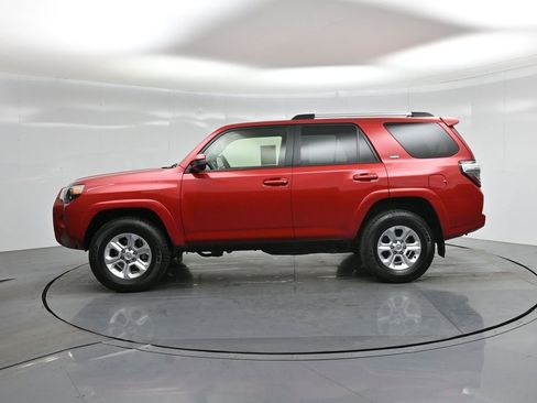Used 2024 Toyota 4Runner SR5 image 23