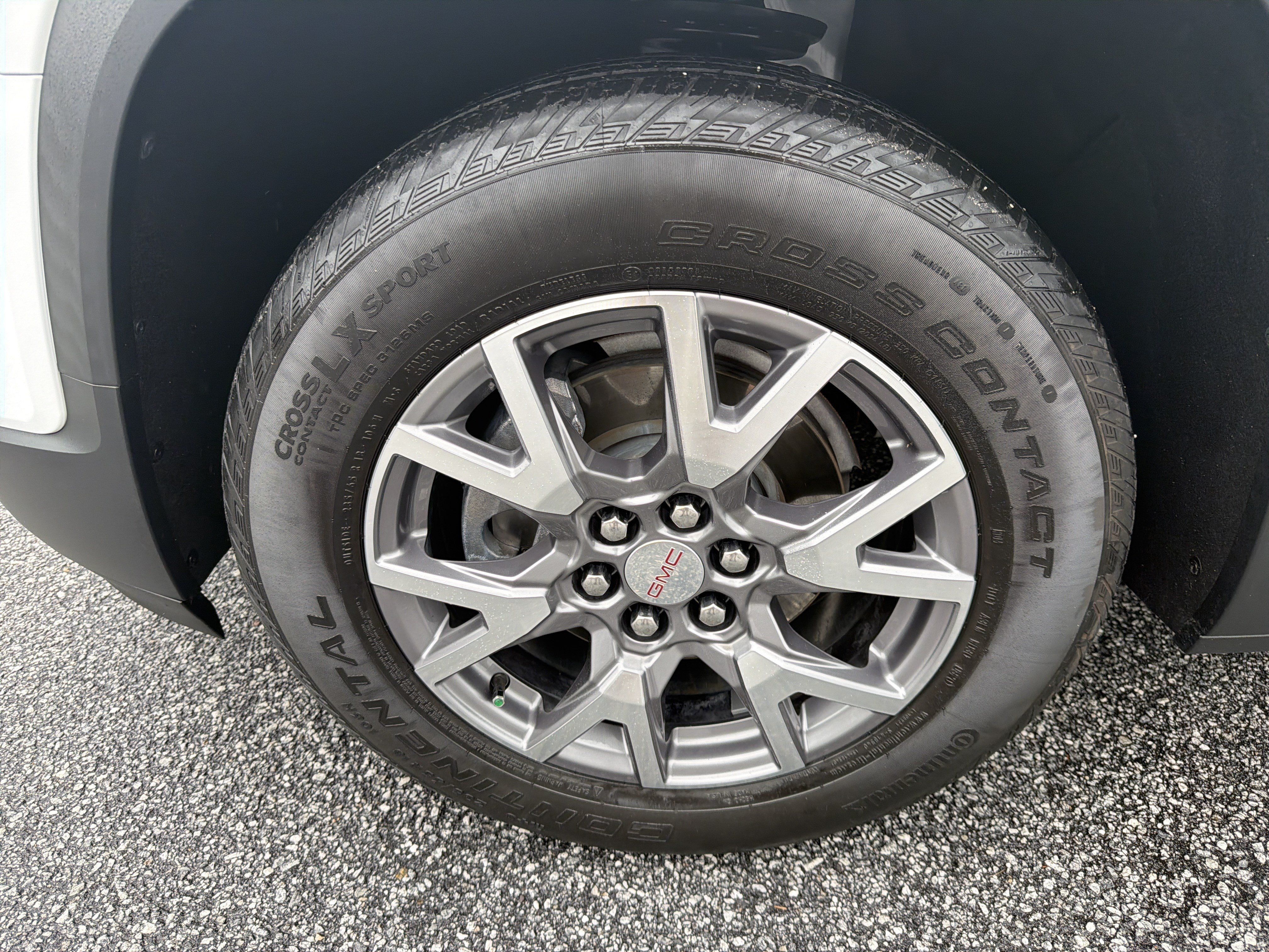Used 2020 GMC Acadia SLT w/ Driver Alert Package II FWD image 12