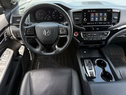 Used 2024 Honda Ridgeline Black Edition image 12