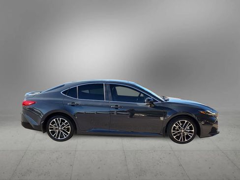 Certified 2025 Toyota Camry XLE image 9