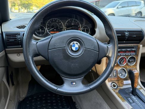 Used 2000 BMW Z3 2.5i RWD image 22