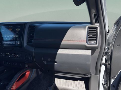 Used 2023 Nissan Frontier PRO-4X w/ Pro Convenience Package image 41