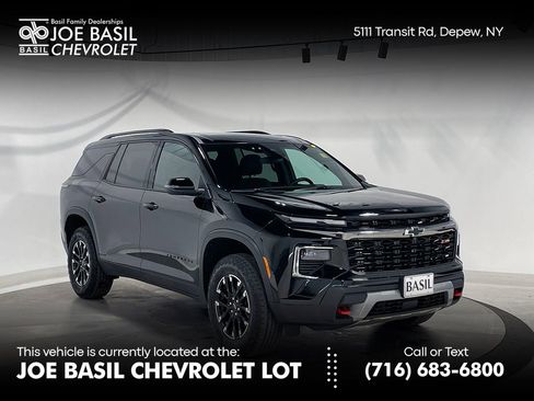 Used 2025 Chevrolet Traverse Z71 AWD/4WD image 1