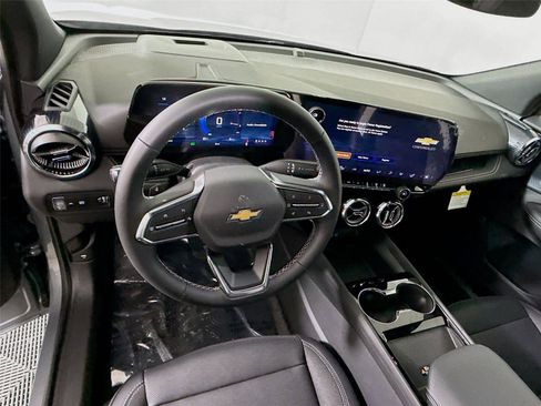 New 2026 Chevrolet Blazer EV LT AWD/4WD image 5