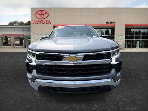 Used 2023 Chevrolet Silverado 1500 LT w/ Protection Package AWD/4WD image 2