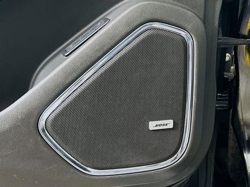 Used 2019 Chevrolet Suburban LT image 19