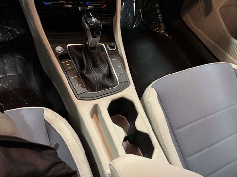 New 2026 Volkswagen Jetta SE image 25
