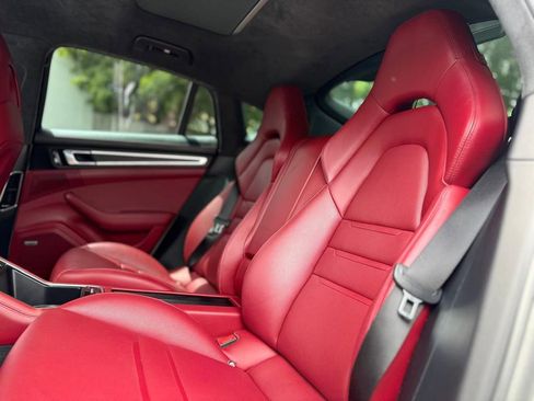 Used 2019 Porsche Panamera GTS AWD/4WD image 30