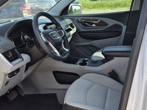 Used 2018 GMC Terrain SLE w/ Driver Convenience Package FWD image 5
