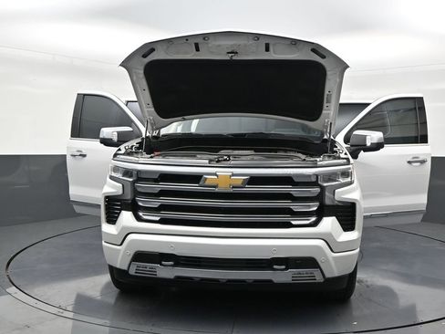 Used 2023 Chevrolet Silverado 1500 High Country w/ Technology Package RWD image 33