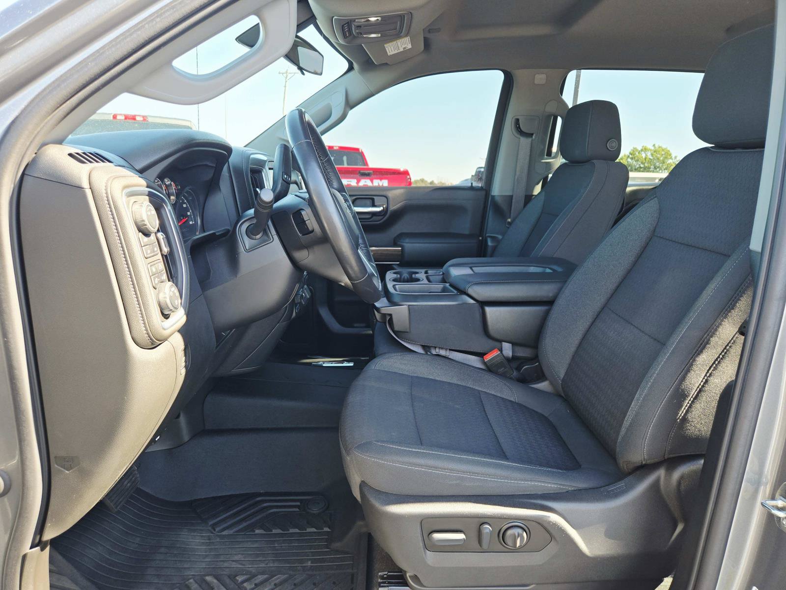 Used 2021 Chevrolet Silverado 1500 RST AWD/4WD image 12