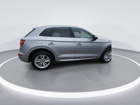 Used 2020 Audi Q5 2.0T Premium w/ Convenience Package image 9