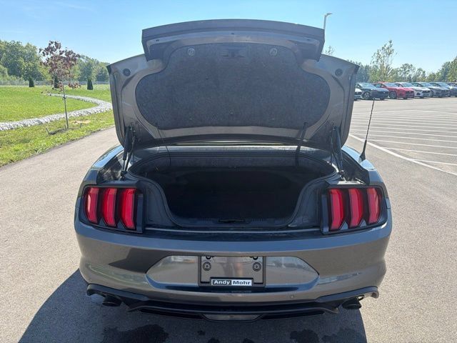 Used 2018 Ford Mustang Premium RWD image 12