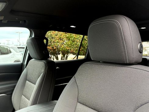 New 2026 Chevrolet Traverse LT w/ Sun and Wheel Package image 16