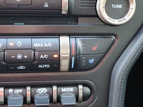 Used 2020 Ford Mustang Shelby GT500 w/ Technology Package image 31