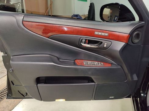 Used 2012 Lexus LS 460 AWD image 22