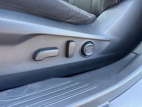 Used 2020 Subaru Outback Premium image 22