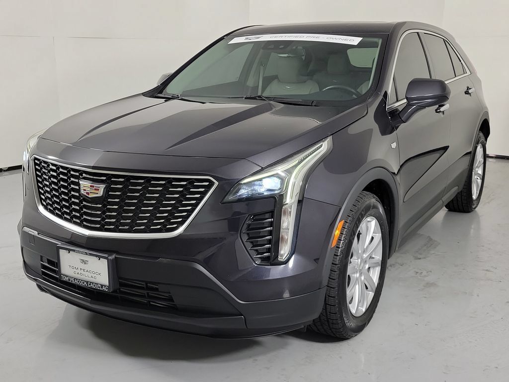 Certified 2023 Cadillac XT4 Luxury FWD image 2