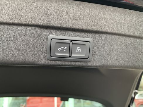 Certified 2025 Audi A5 2.0T Premium w/ Convenience Package image 22