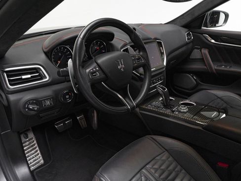 Used 2022 Maserati Ghibli Trofeo image 10