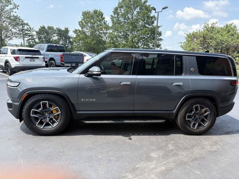 Used 2023 Rivian R1S Adventure Quad AWD/4WD image 5