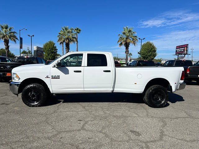 Used 2015 RAM 3500 Tradesman w/ Chrome Appearance Group AWD/4WD image 4